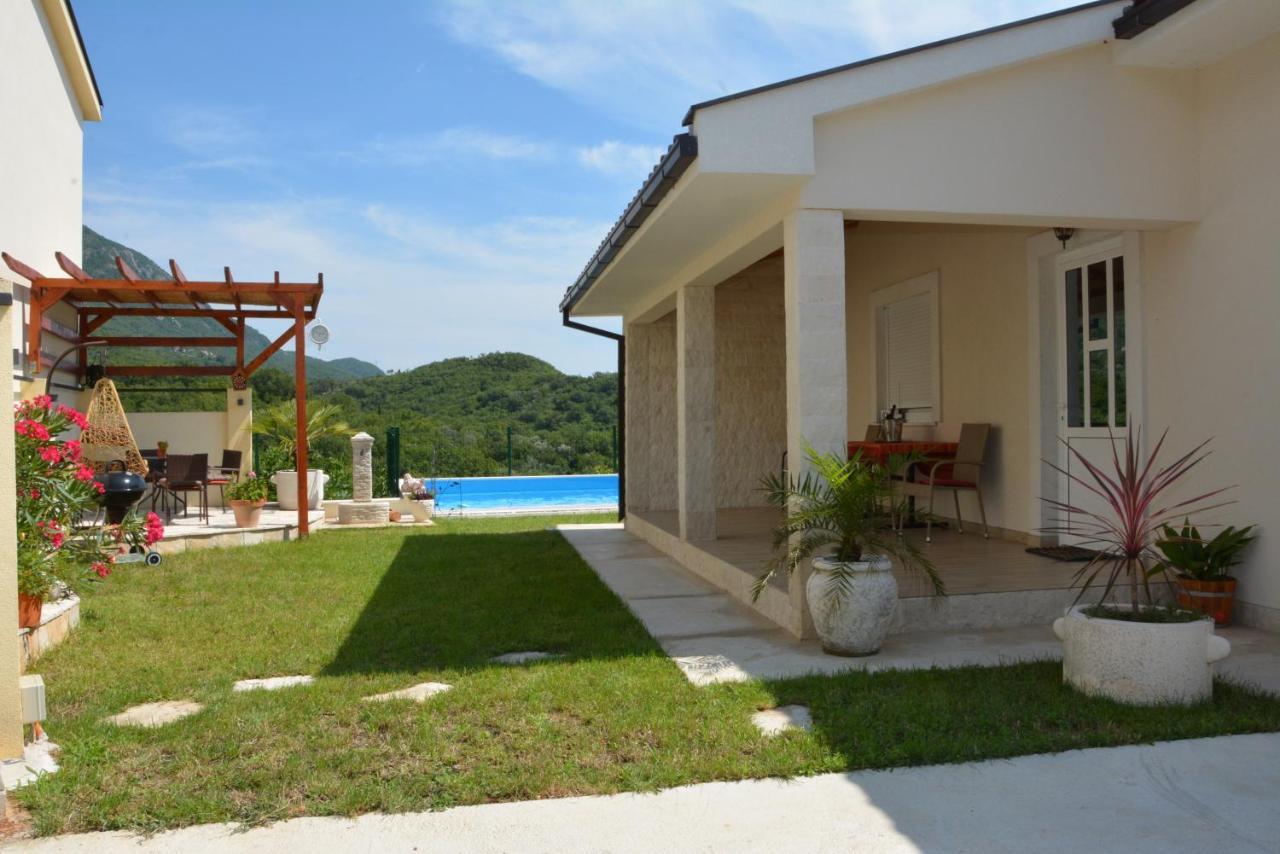 Vila Pelinovo Kotor Bagian luar foto