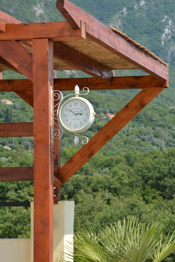 Vila Pelinovo Kotor Bagian luar foto