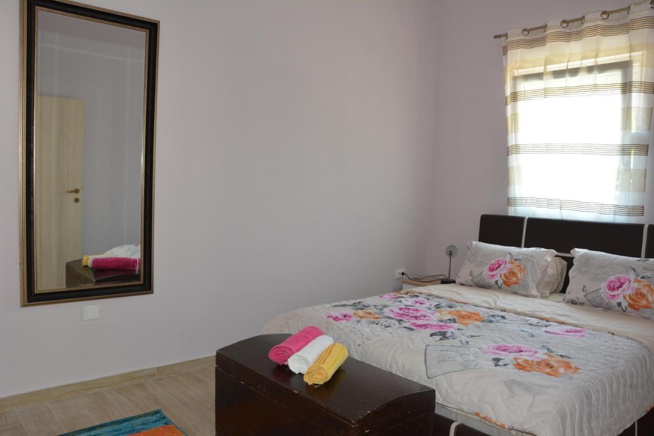Vila Pelinovo Kotor Bagian luar foto