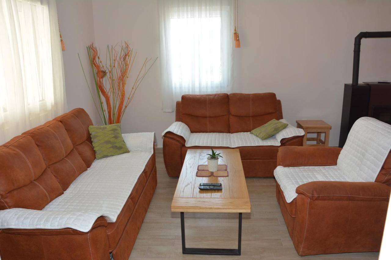 Vila Pelinovo Kotor Bagian luar foto